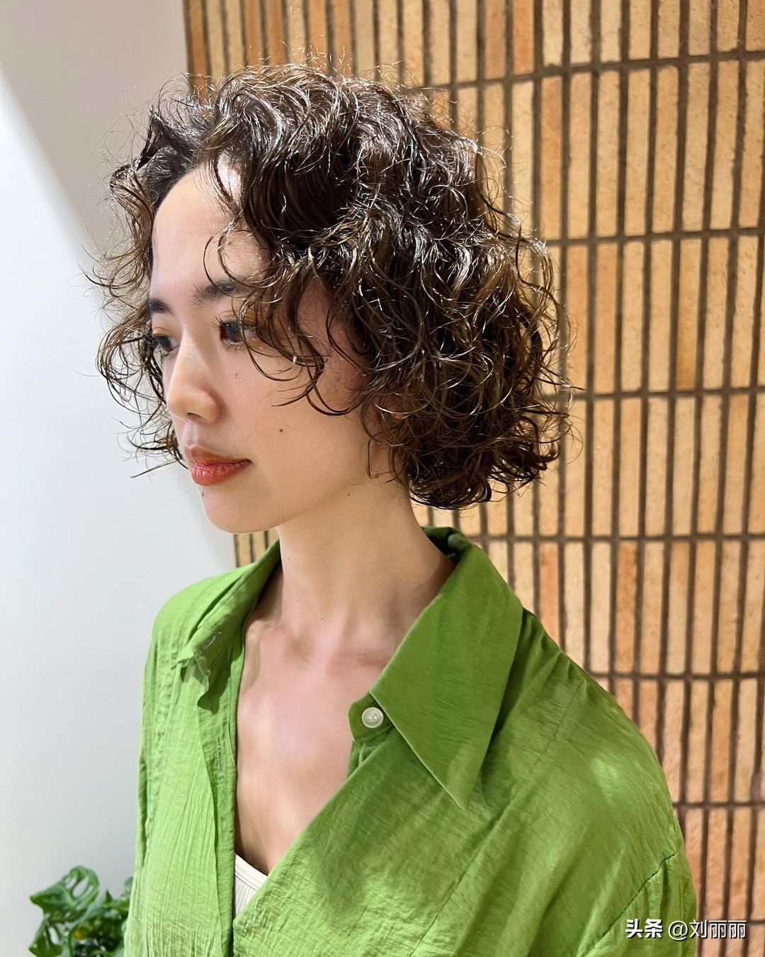 夏季清爽短发不要只会两边剪短了,12-15岁短发学生适合的清爽发型