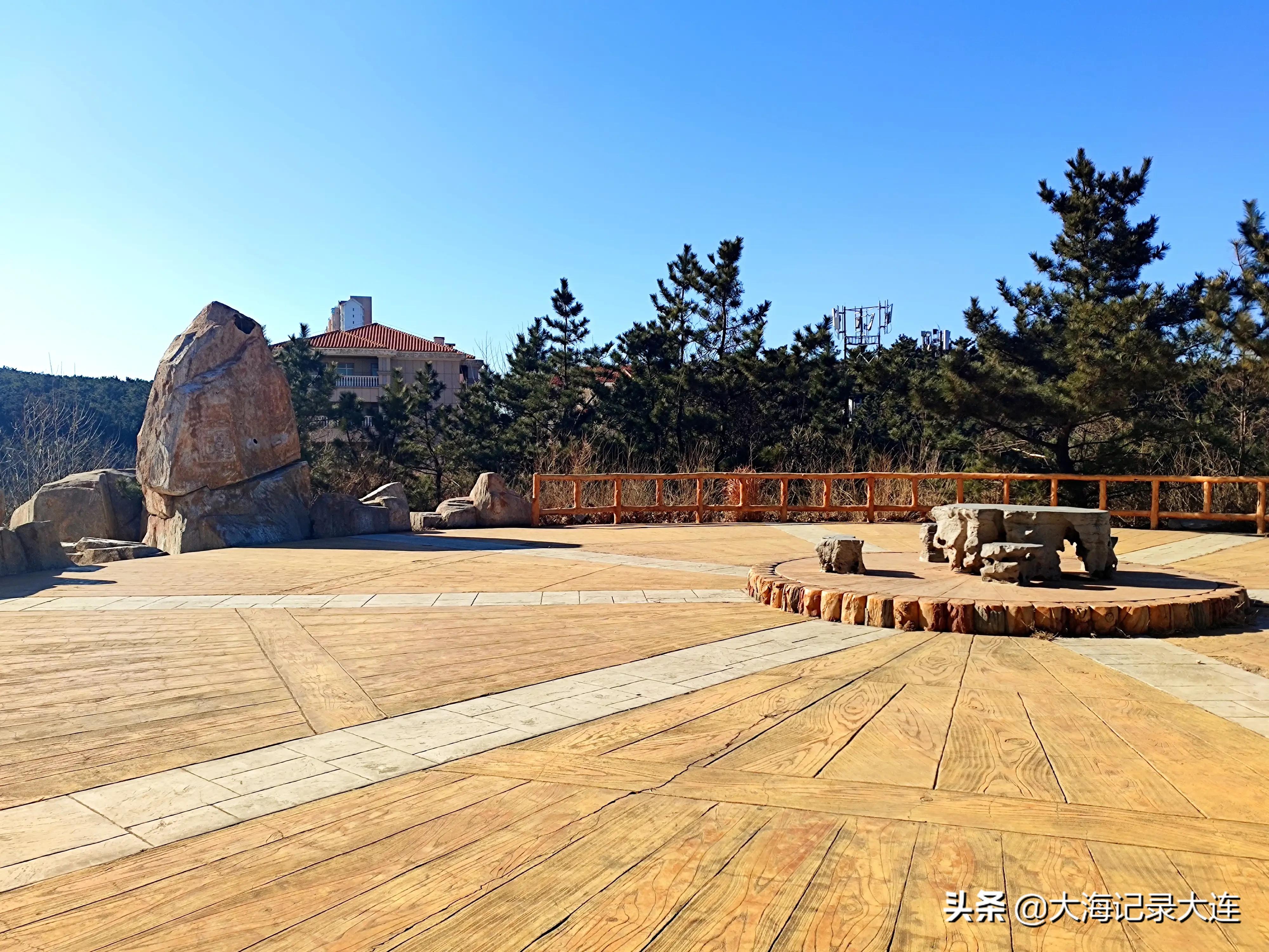 大连唯一以象棋博弈为主题的公园，投资260余万，就在旅顺开发区