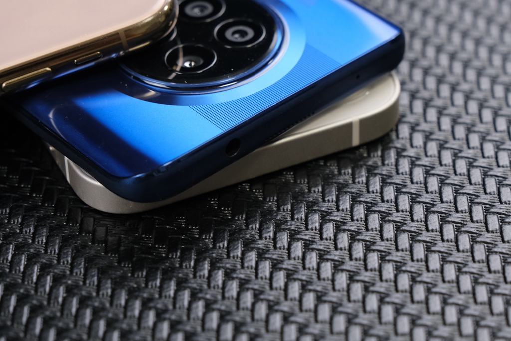 安卓手机跟苹果手机哪个值得入手,安卓和苹果最值得入手的手机