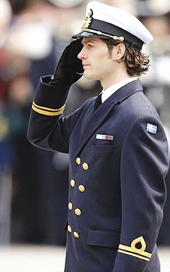 瑞典王子卡尔菲利普身高,菲利普亲王高大英俊