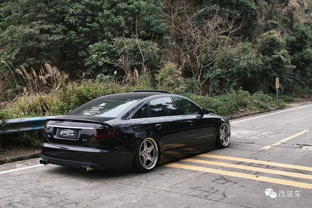 马自达323玩漂移,马自达323狂飙