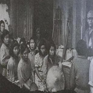 日军兽行:当着男人的面玷污了女儿,临走还残忍割下妻子乳房