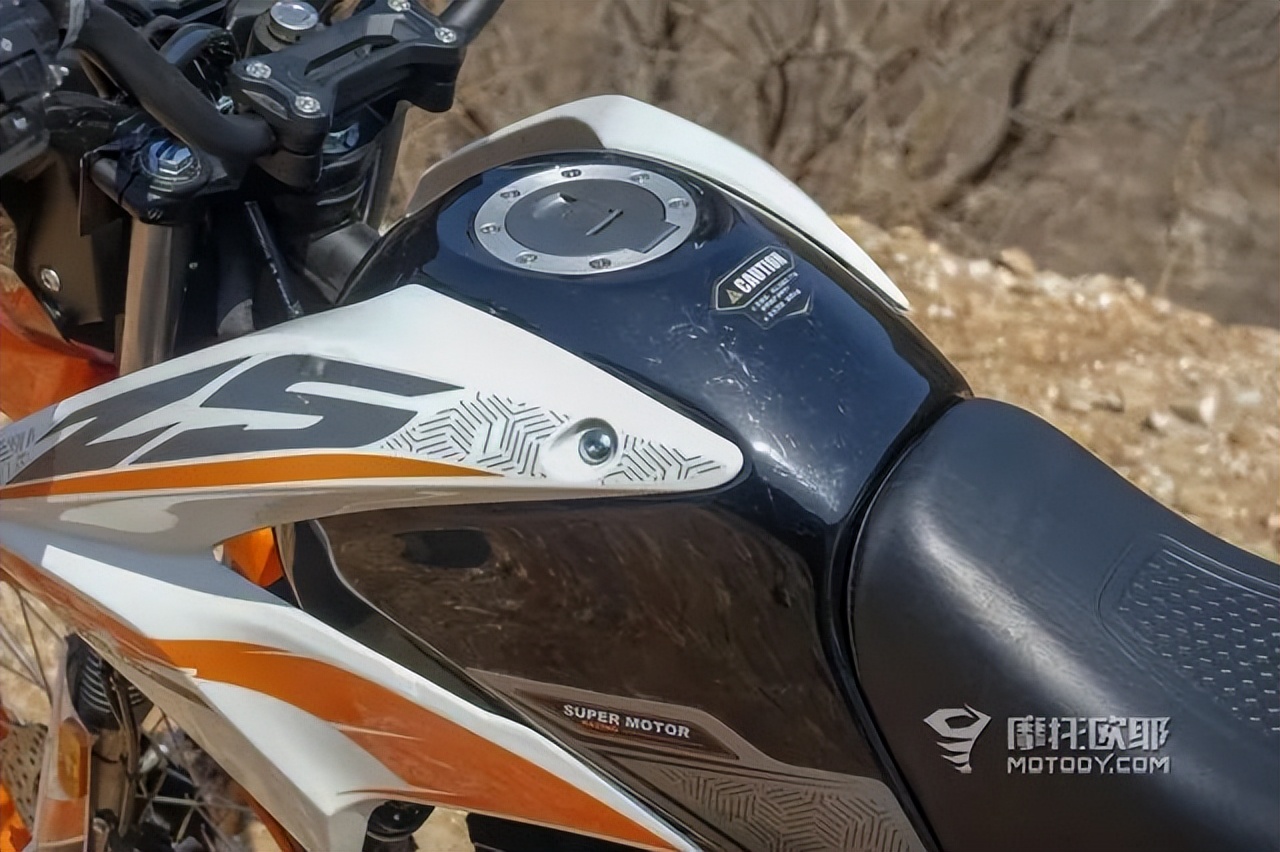 宗申250x沙漠飞狐与本田crf190l区别,宗申250x沙漠飞狐适合摩旅吗