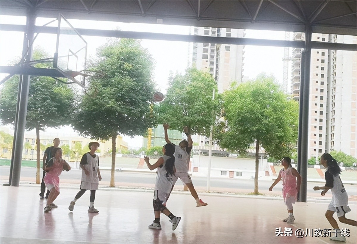 德阳中学女子篮球校队,四川省商贸学校德阳校区篮球冠军