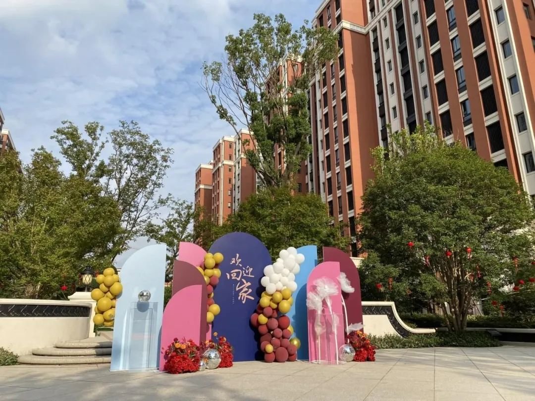 颛桥紫薇花园样板房首开亮相,颛桥紫薇花园西区与东区对比