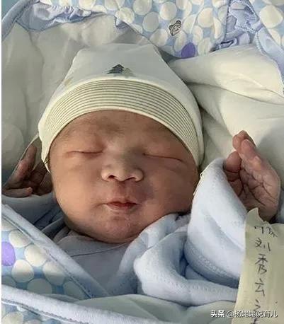 新生儿宝宝护理知识大全书籍,10个新生儿护理小常识