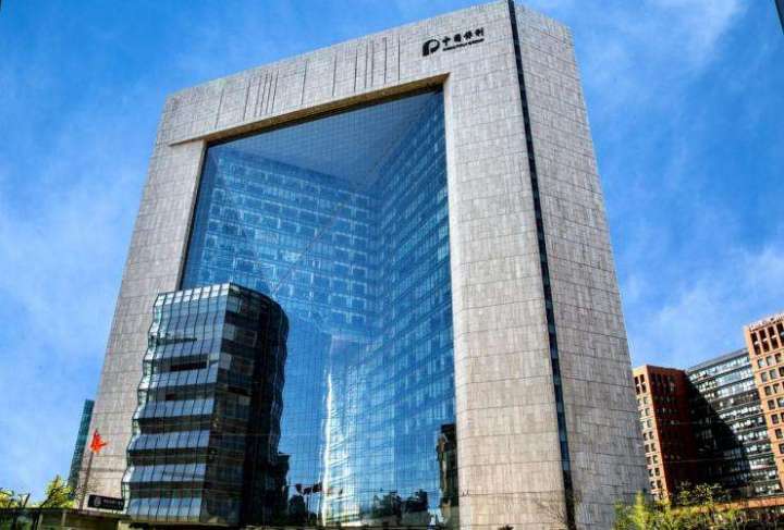 为什么保利地产跌那么多,保利是否踩三条红线