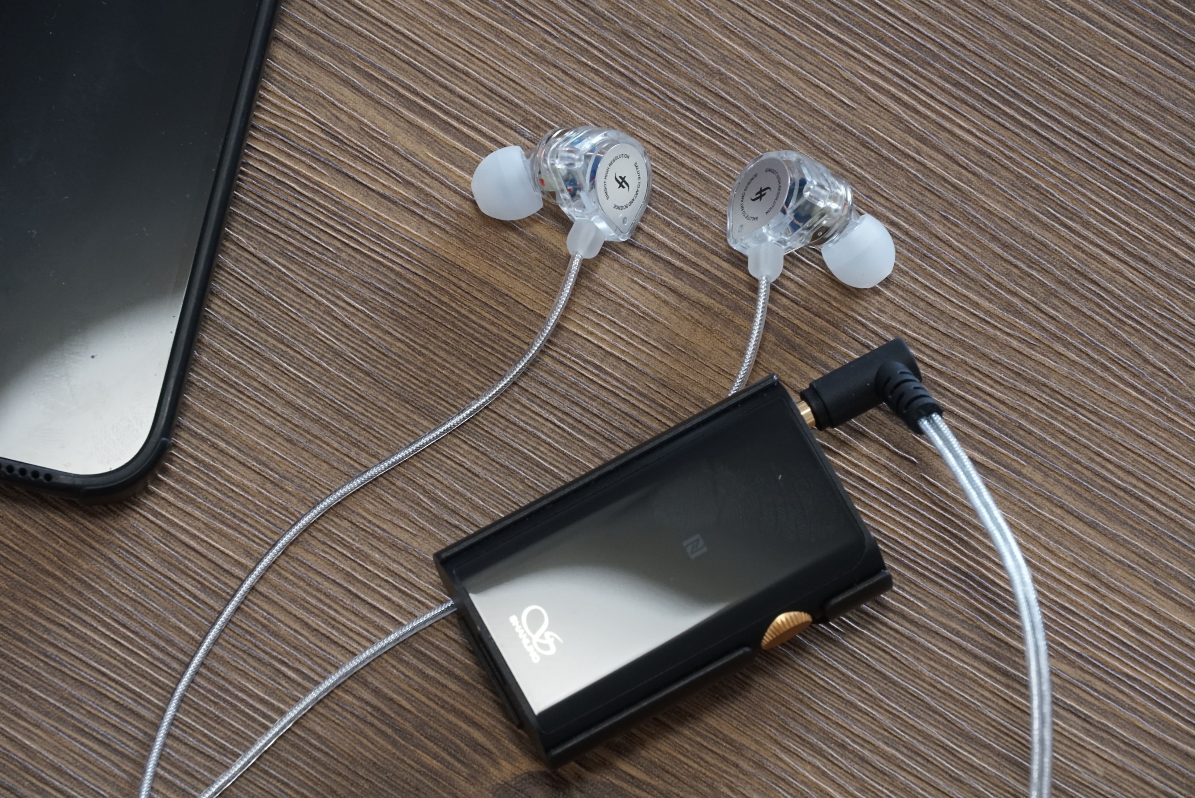 我可能听到了世界最好的“地摊耳塞”，广东制造，咋舌的超低失真