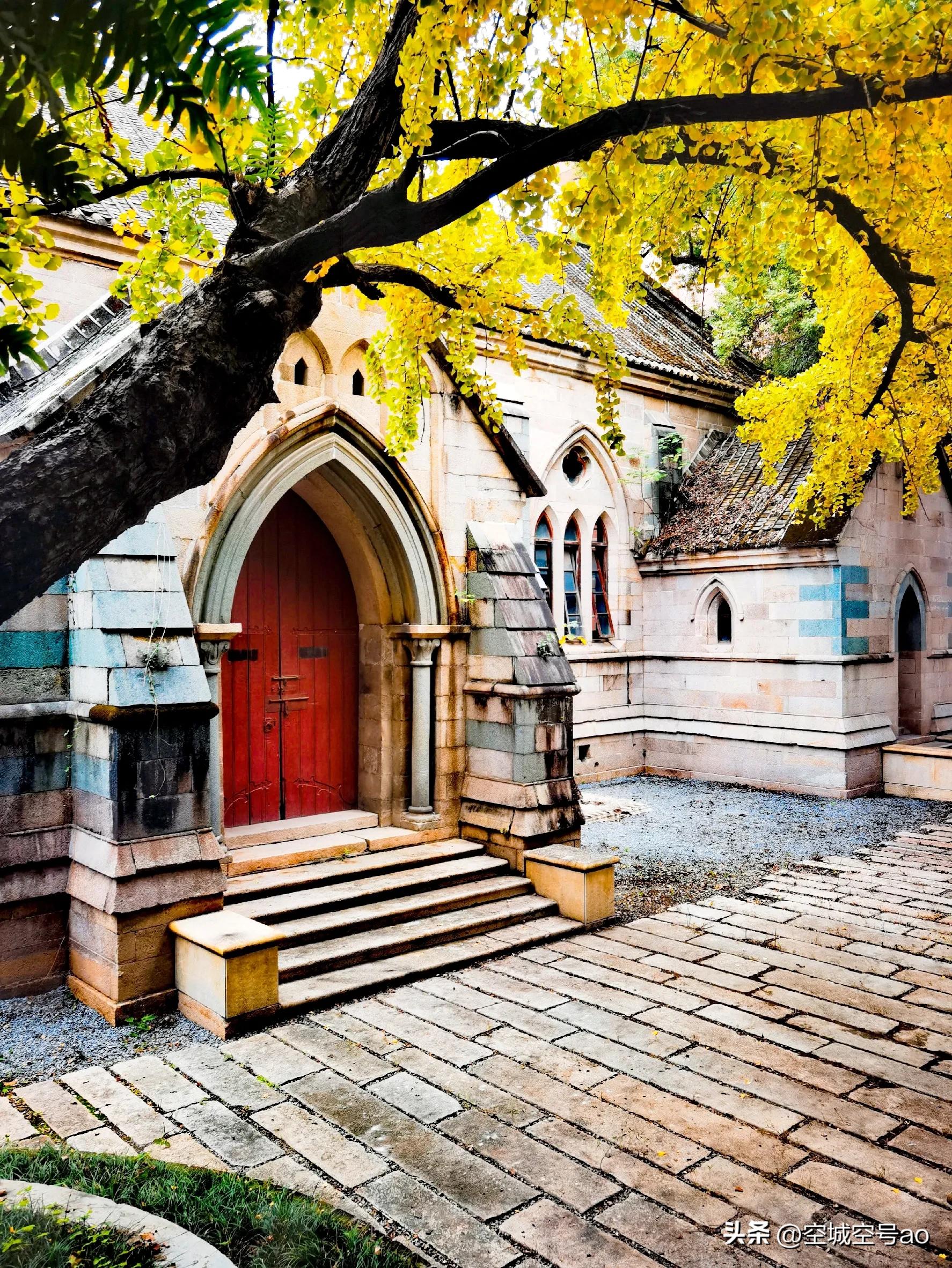 离烟台山近的电影院,烟台山商业漫步街有电影院吗