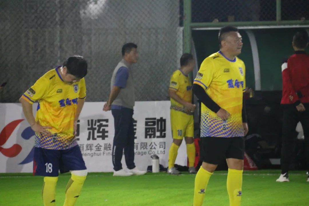 业余足球联赛中老年,老年一辈的足球明星