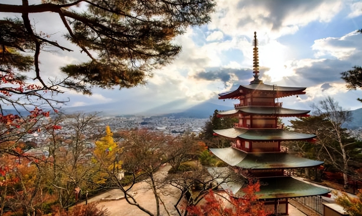 外国人来中国狂买东西,中国游客在日本买奢侈品