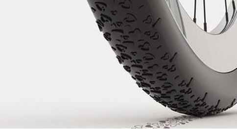 骑行过程中爆胎自己怎么处理,自驾游骑车爆胎后续