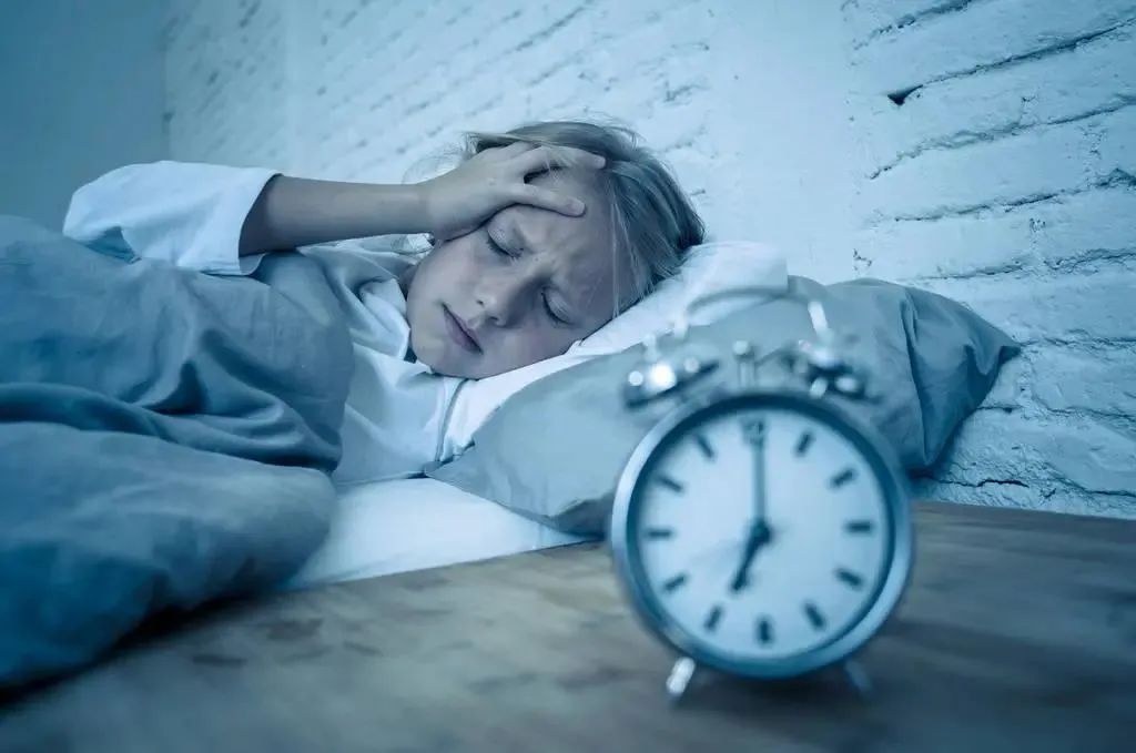 依替唑仑副作用大吗 (伊替康唑使用说明书)