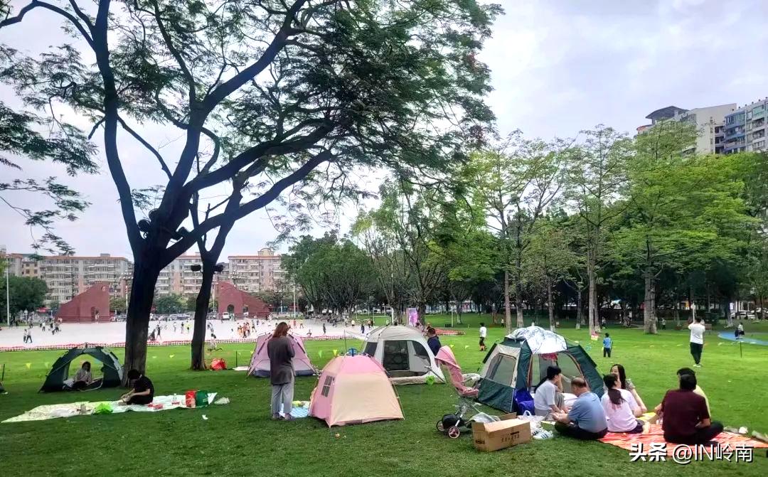 虹消雨霁斗转星移,虹销雨霁