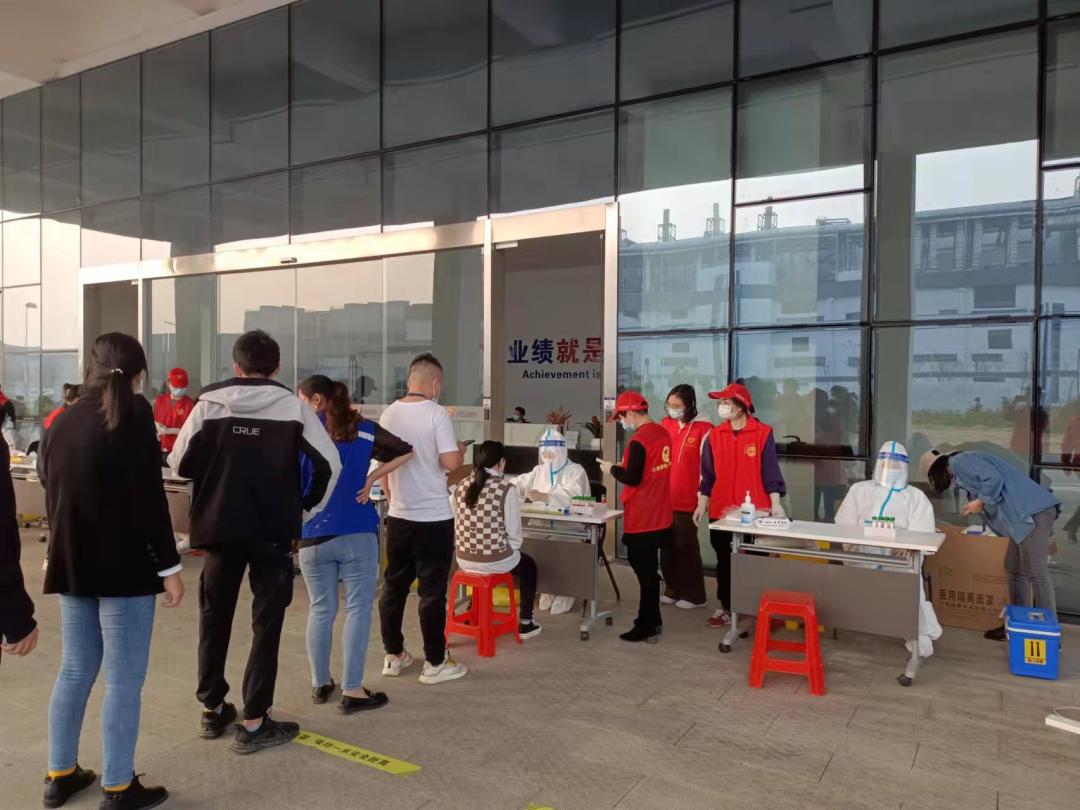 团圆抗疫战场,团聚青年同战疫