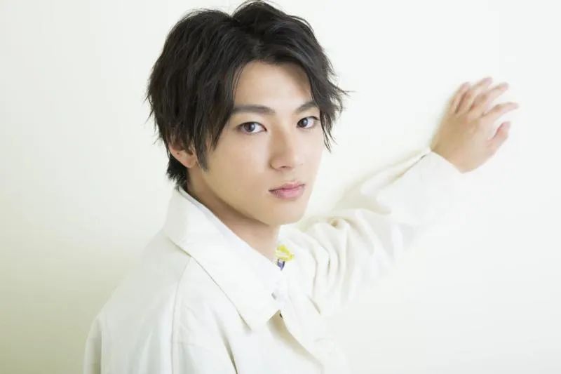 日本国宝级前十帅哥,日本国宝级帅哥出炉第一名