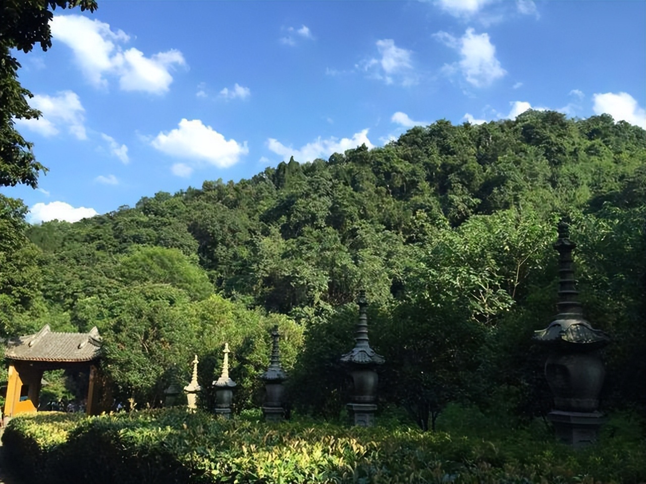 飞来峰对联,飞来峰的对联