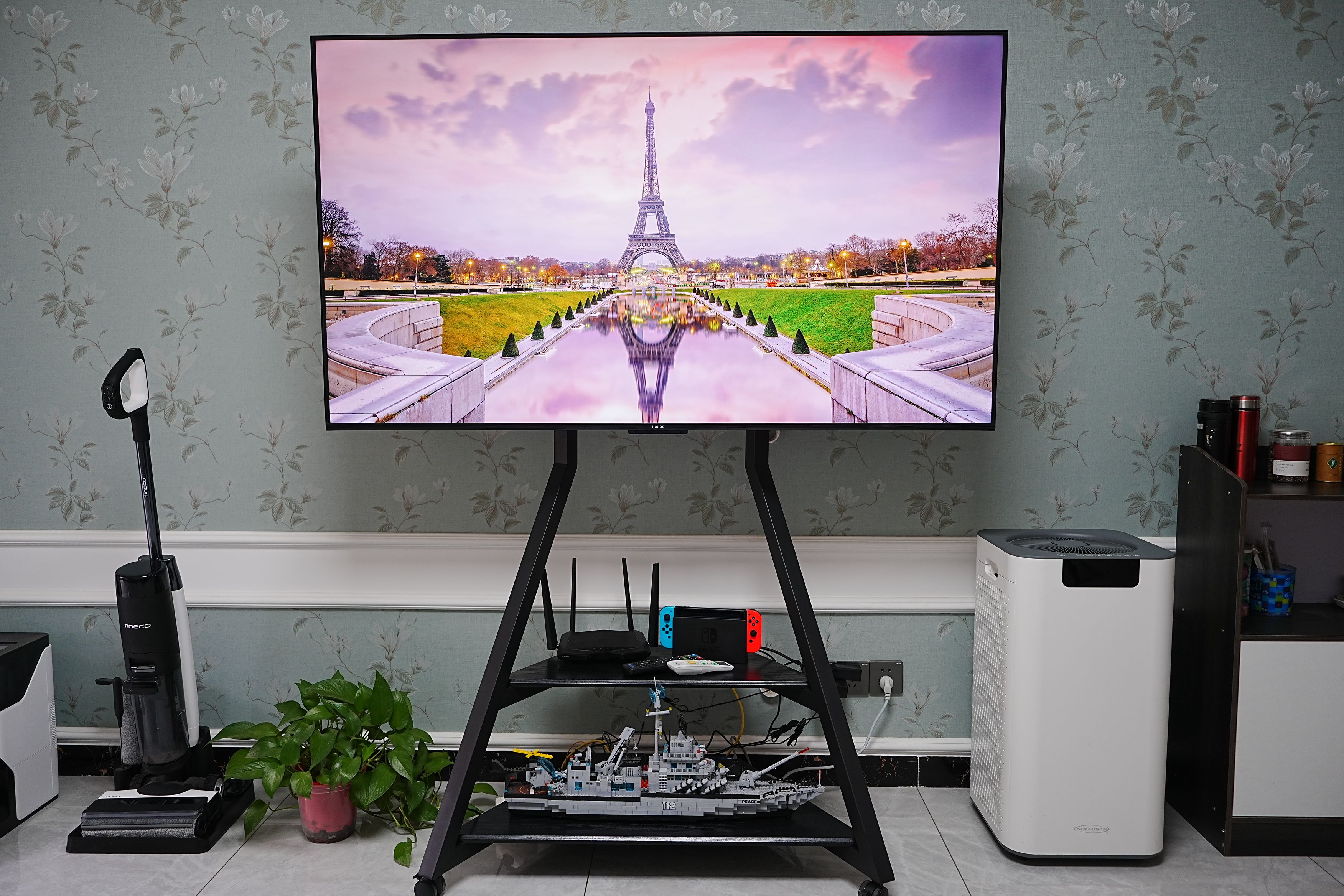 小户型电视支架怎么选购,多种电视挂墙支架评测