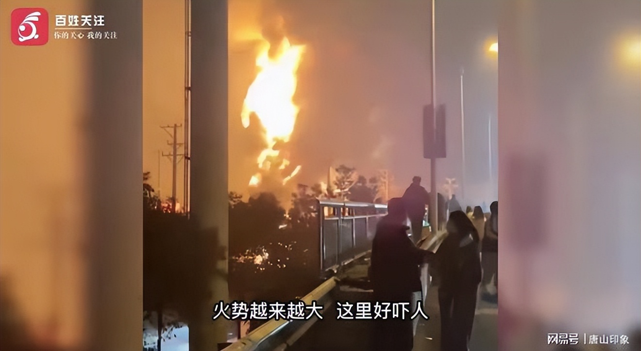 烟花是人们对美好生活的向往,烟花是对美好生活的向往