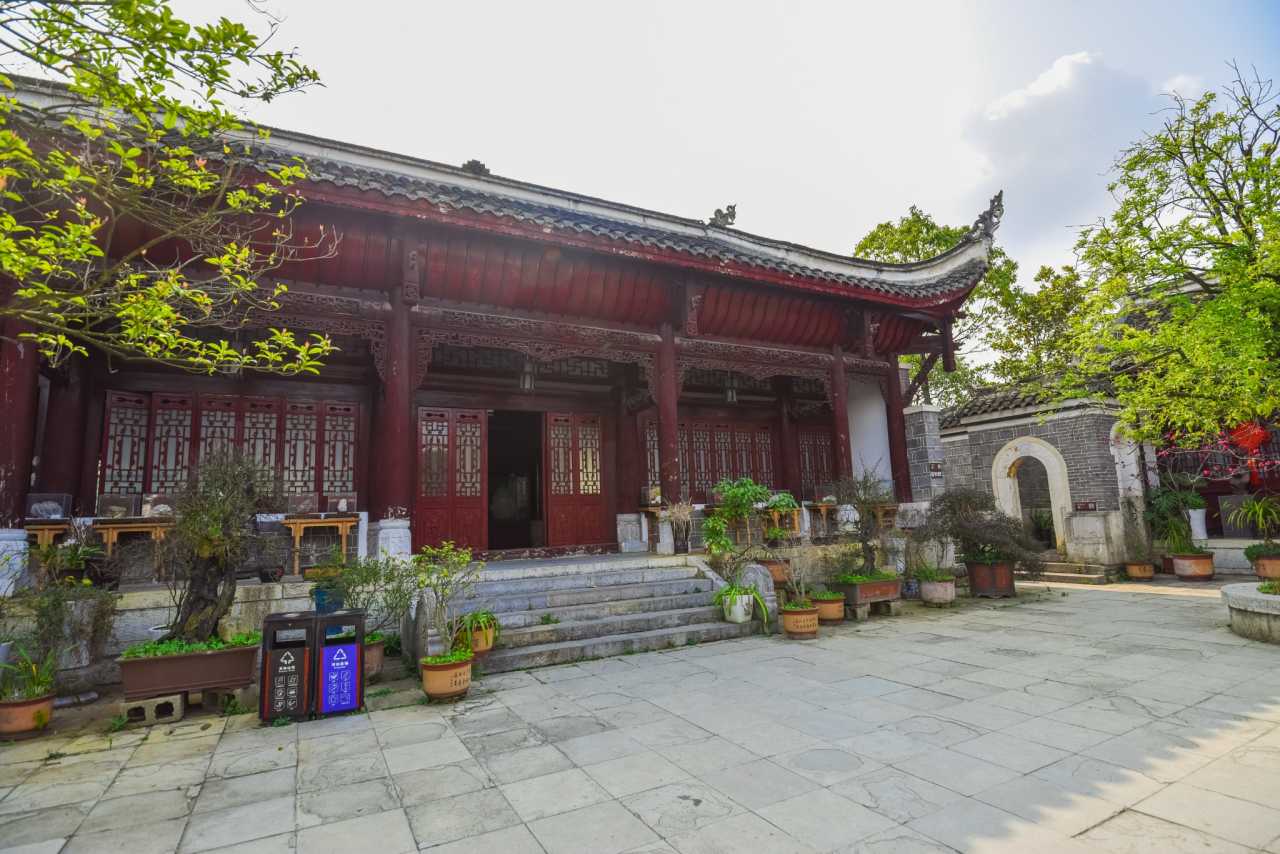 贵州青岩古镇旅游线路攻略,贵州省青岩古镇旅游攻略