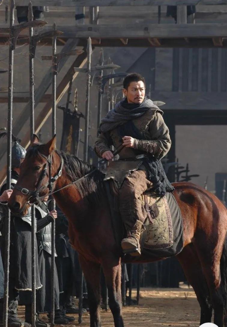 鲁班用啥做的锯,鲁班锯条是铁质的吗