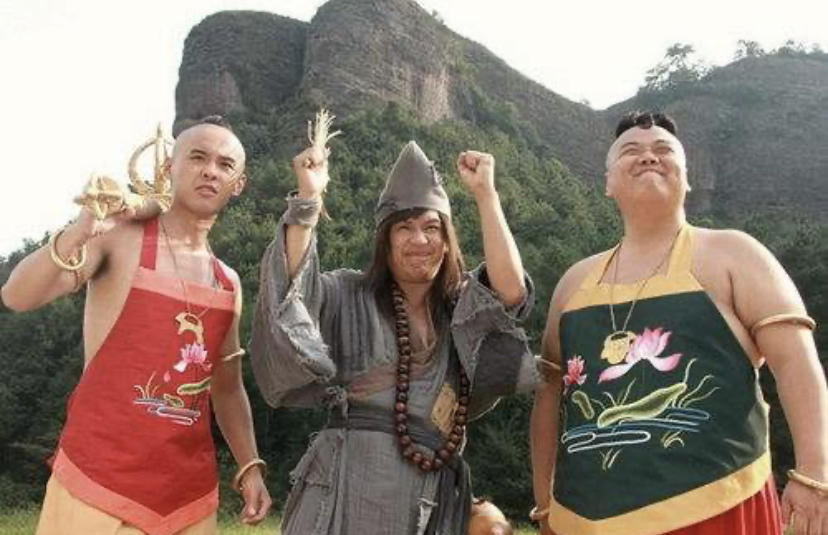 鸡毛穿一身、通天大脑门…国产神话剧的惊人造型,他们全都承包了