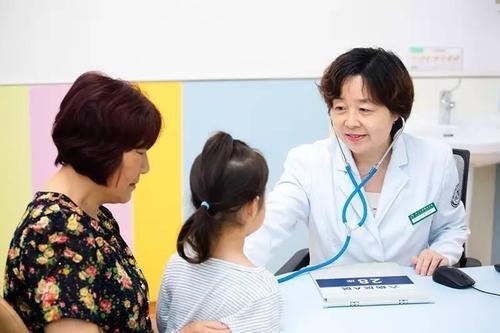 怎样预防孩子上幼儿园经常感冒,孩子上幼儿园容易感冒如何预防