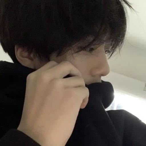 男生头像阳光简单干净,男生头像冷酷帅气