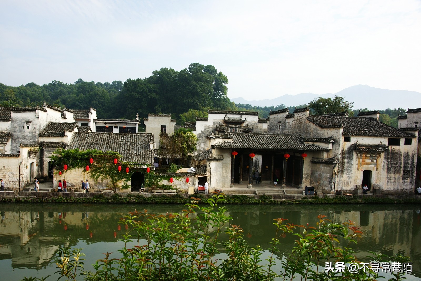 这里有许多历史悠久的古镇,从历史中走来的古镇