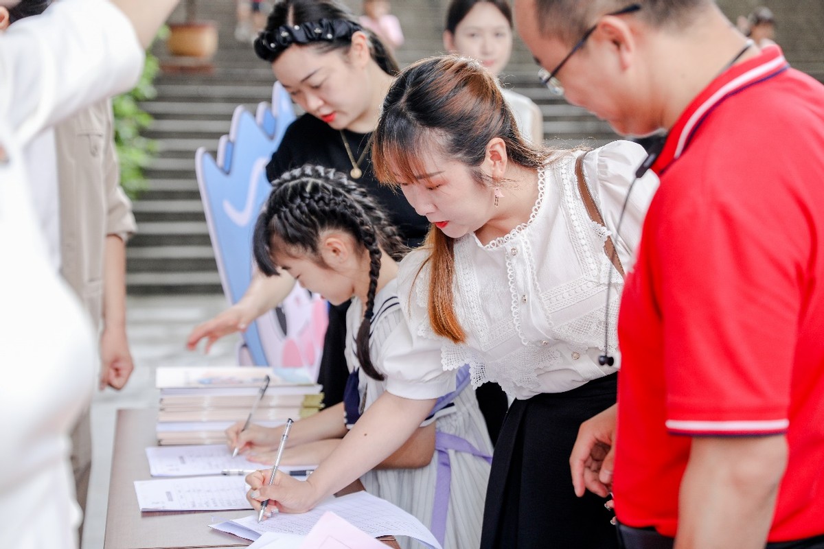 第三届文明礼仪小天使大赛,桂林文明礼仪比赛