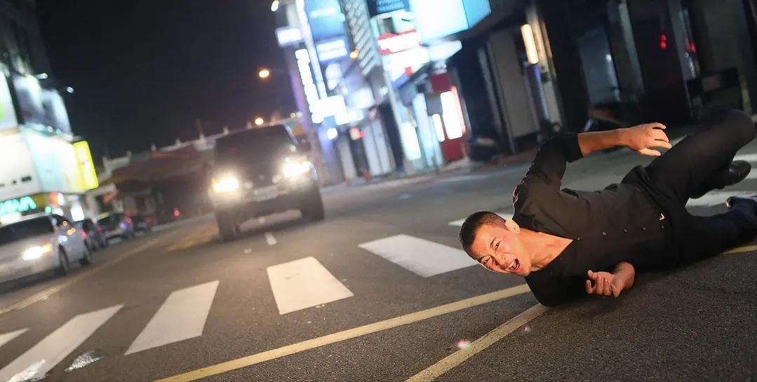 《绑架者》启示，真正转变类型创作态度才能获艺术与商业价值共赢