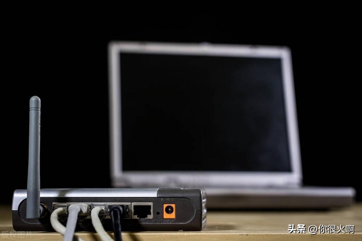 怎么看路由器是千兆还是百兆网口,怎么判断路由器的wan口是千兆