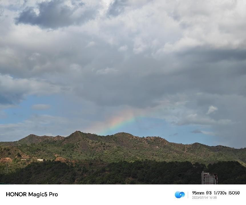 荣耀magic5pro玩王者画面很大,荣耀magic5pro拍照有舞台光功效吗