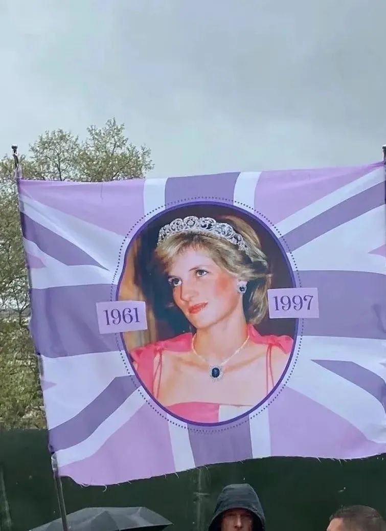 她死在亿万婚姻中