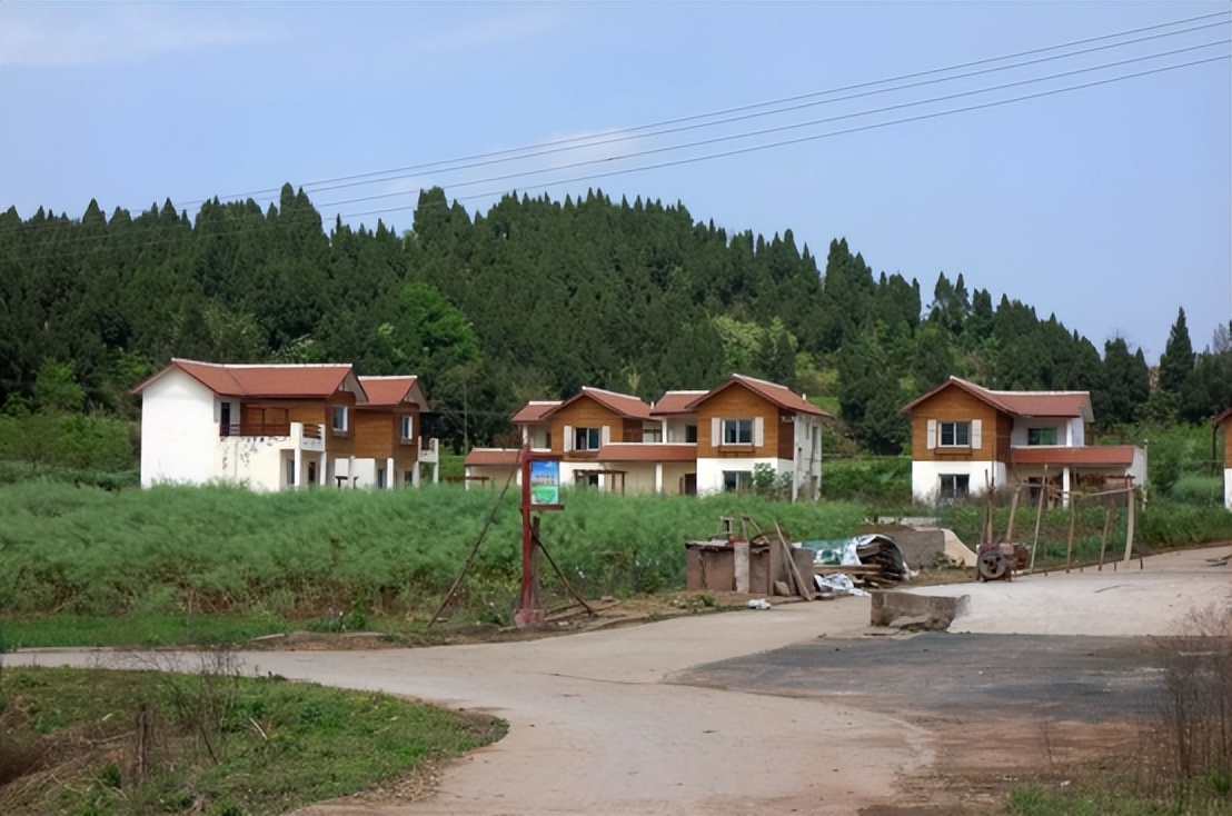 五一假期回农村发现的四大怪象，几乎村村都有，一个比一个真实