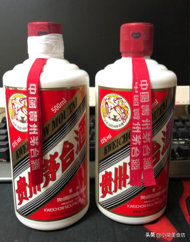 鉴别真假茅台，靠1个“小东西”就搞定，行家：很简单，每瓶都有