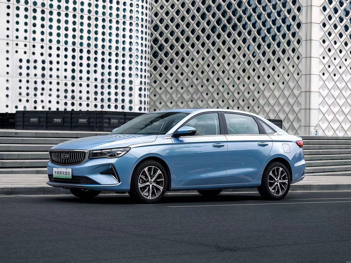 5万到15万值得买的轿车纯油,5万以下的17年左右车推荐