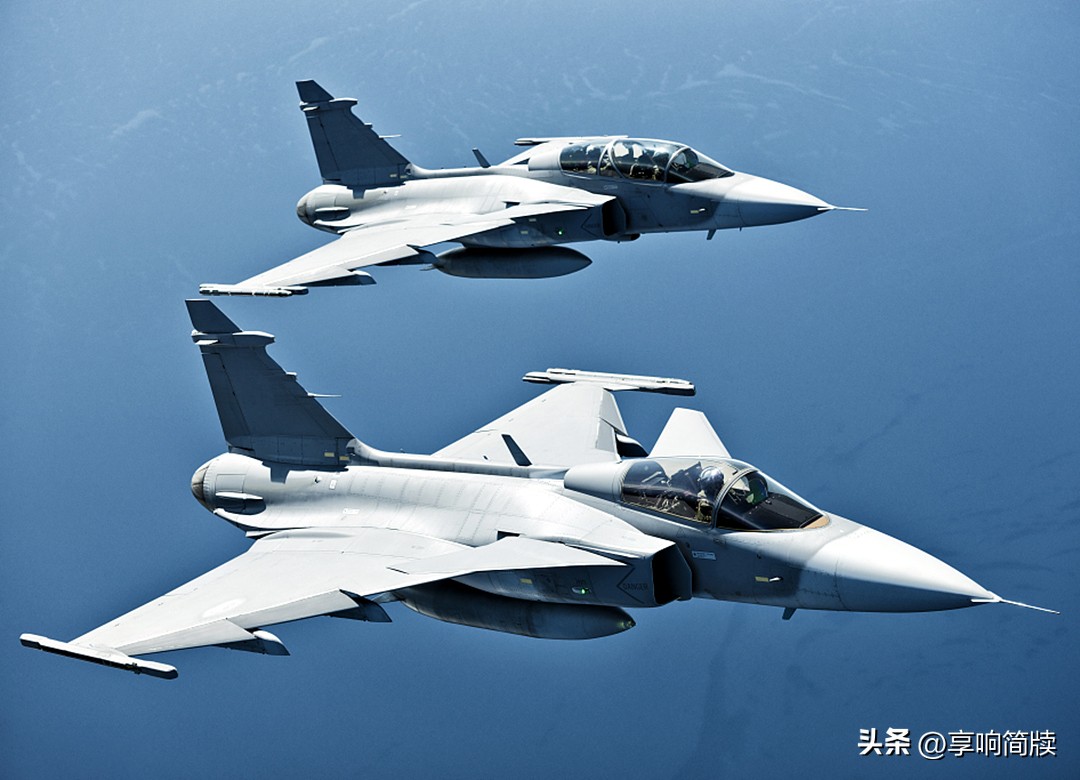 jas39鹰狮战机是中国的吗,jas-39鹰狮对比歼10