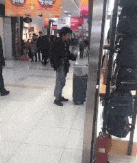 女主管换了新电脑，她把旧的送给了我，我抬回家打开影库