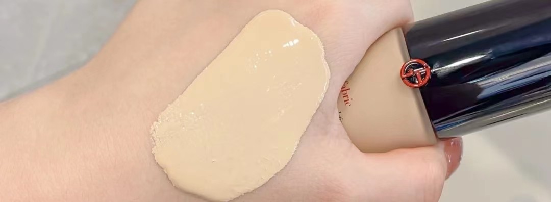 推荐几款适合油皮的粉底液,推荐几款适合混油皮的粉底液