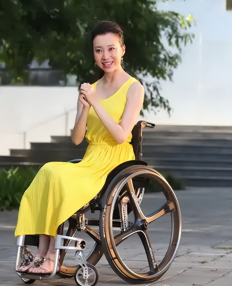 赵樱子假摔完整视频,赵樱子摔倒是真摔还是故意的