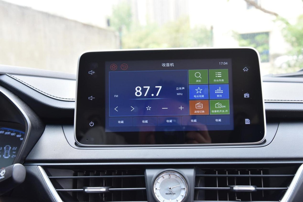 五菱宏光s31.5t试驾,2022年新款五菱宏光s3豪华商务版