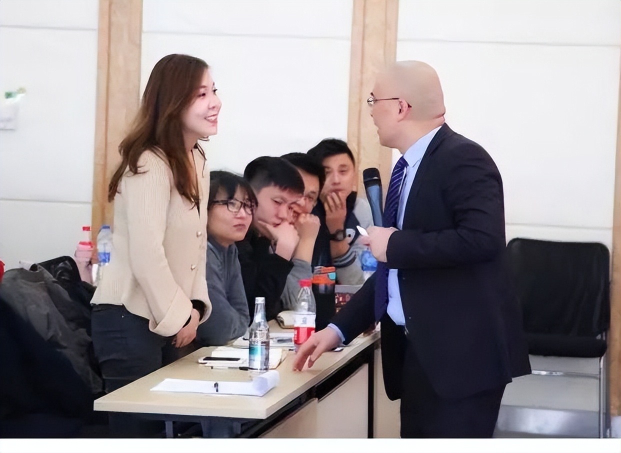 户外广告最直白的销售技巧,广告销售技巧和话术大全