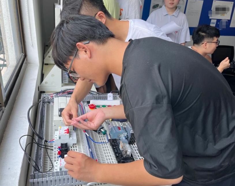 文理科就业前景最好的专业,文理科专业收入排名前十的专业