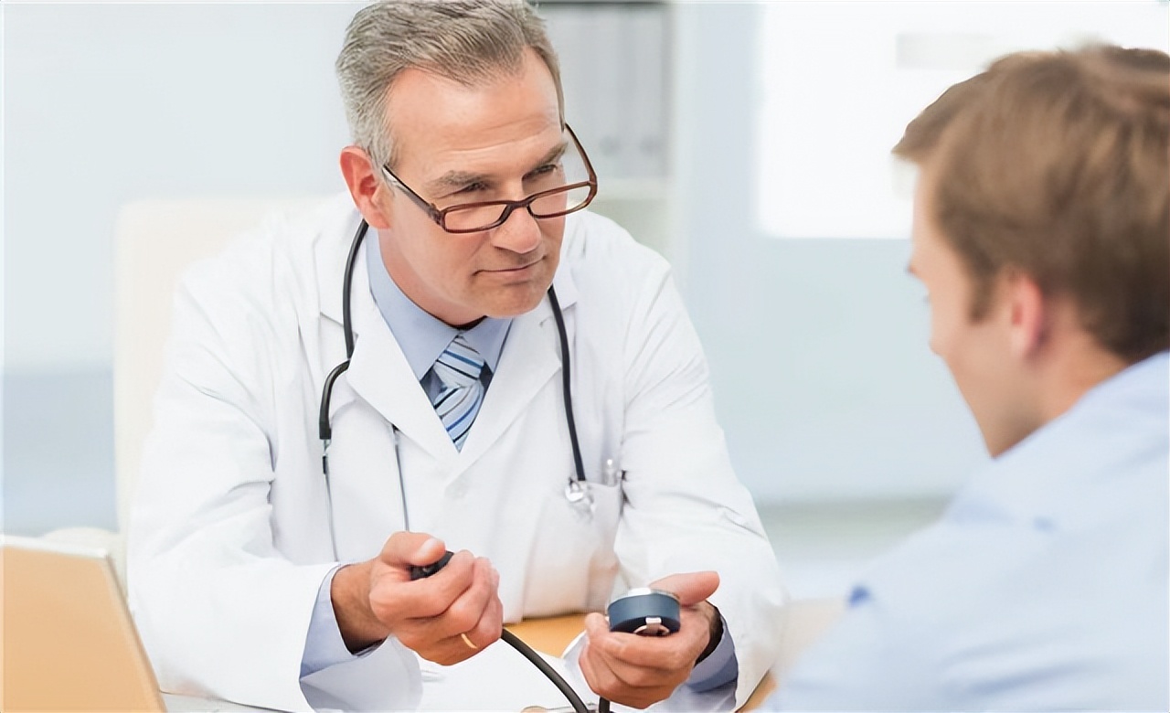 谷丙转氨酶高出多少是肝癌,谷丙转氨酶400谷草200会是肝癌吗