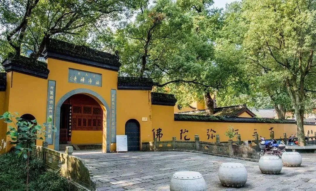 杭州灵隐寺周边有哪些寺庙,杭州最值得去的寺庙除了灵隐寺