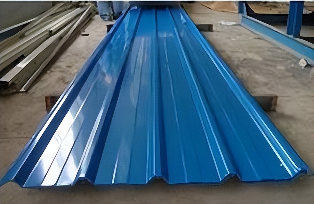 自建房房顶琉璃瓦利弊,树脂瓦红顶白底好用