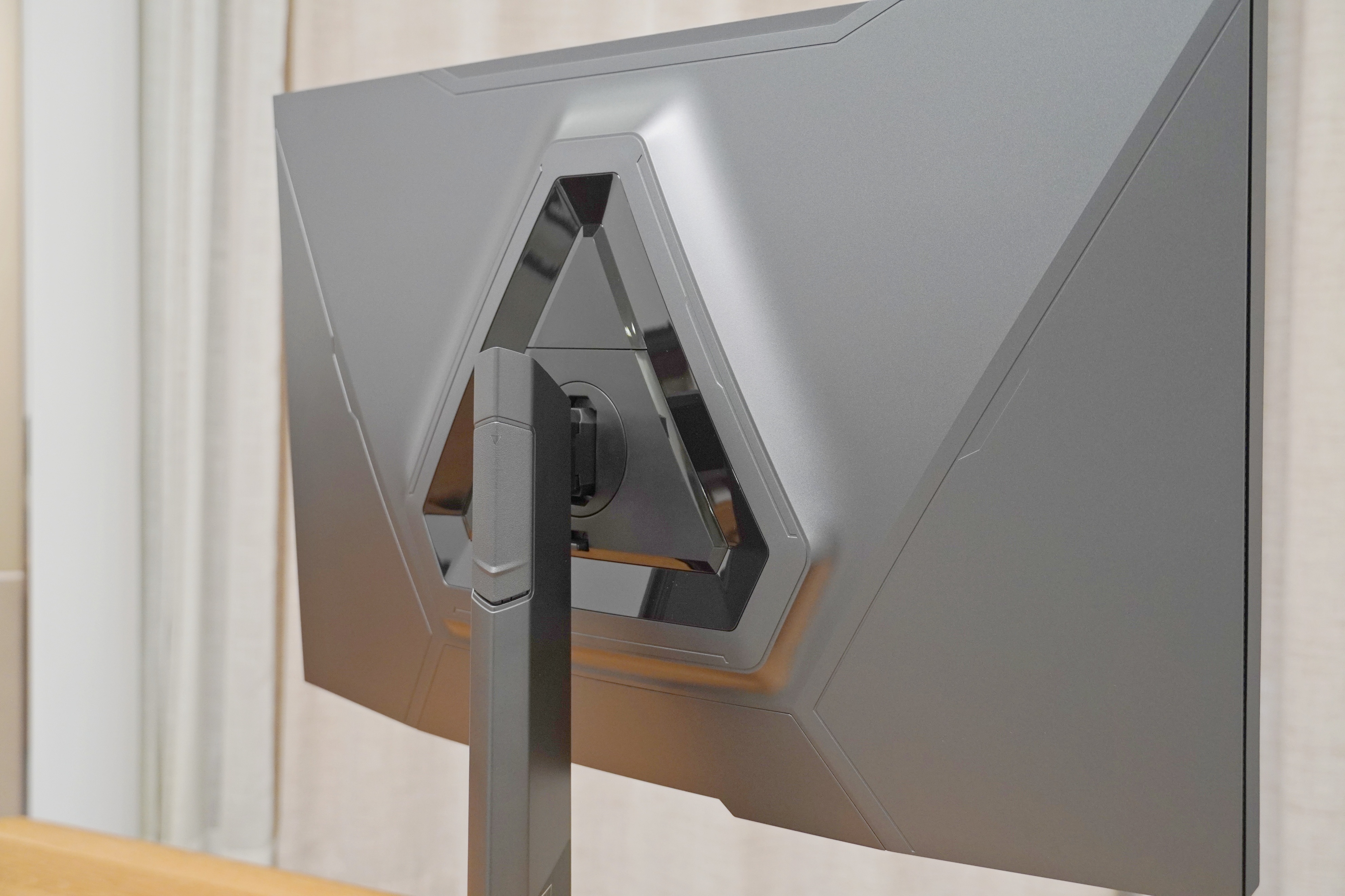 红魔显示器2k240hz换支架,红魔49寸显示器240hz