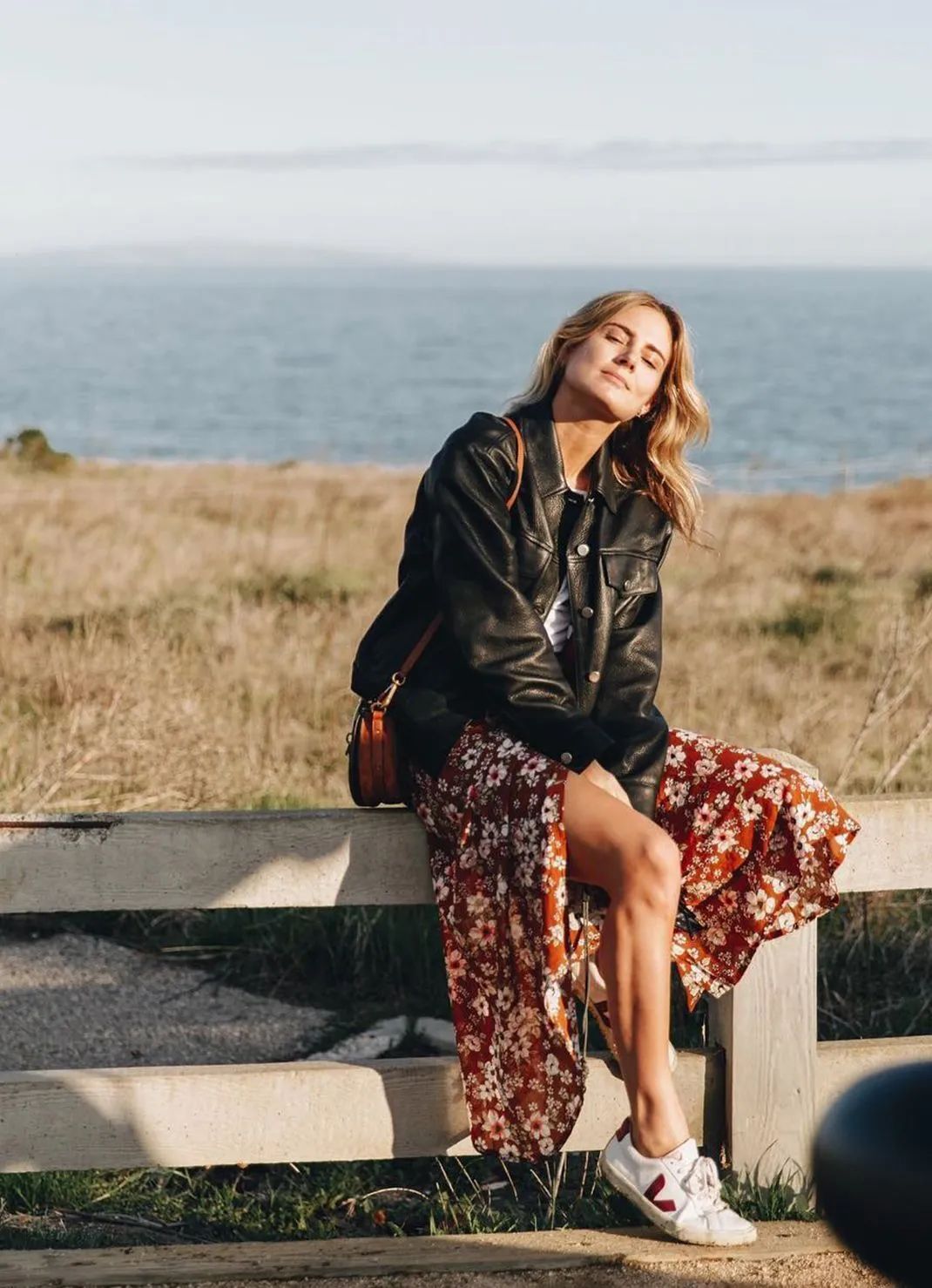 洋气气质皮夹克,皮夹克穿出高级风