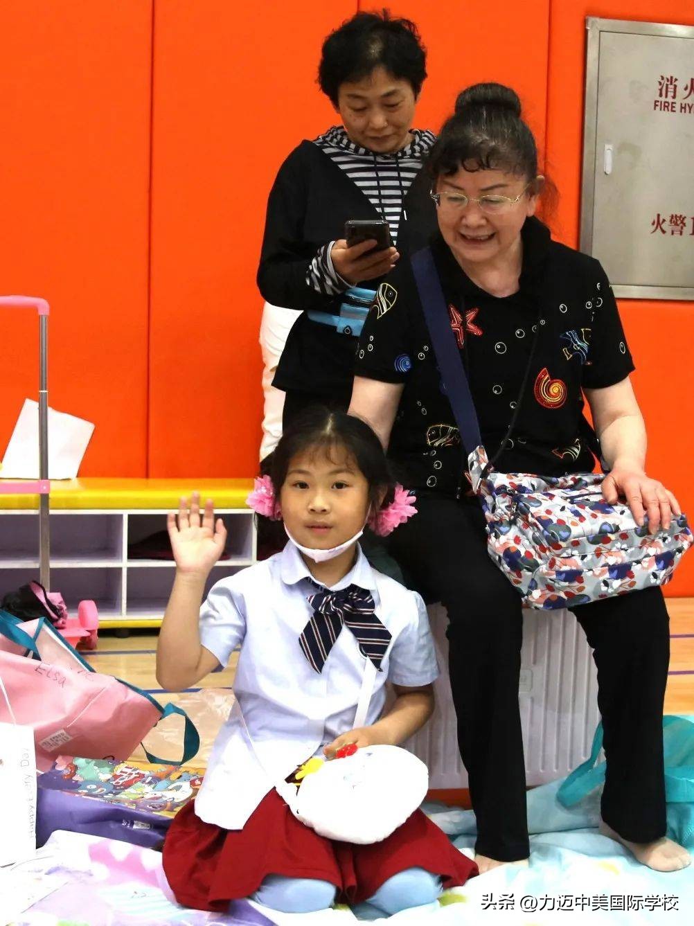 以爱之名公益活动,以爱为名公益义卖